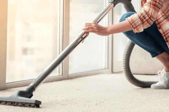 woman-clean-carpet-square